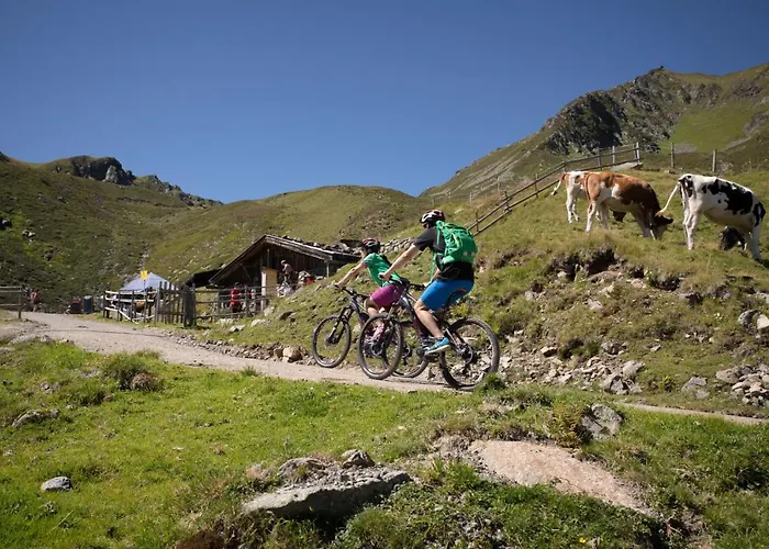 H21 - Modernes 145qm, 4sz, Wellnessbereich Mit Sauna Und Dachterrasse Mit Panoramablick, Kuehlen Und Heizen Mit Geothermie *