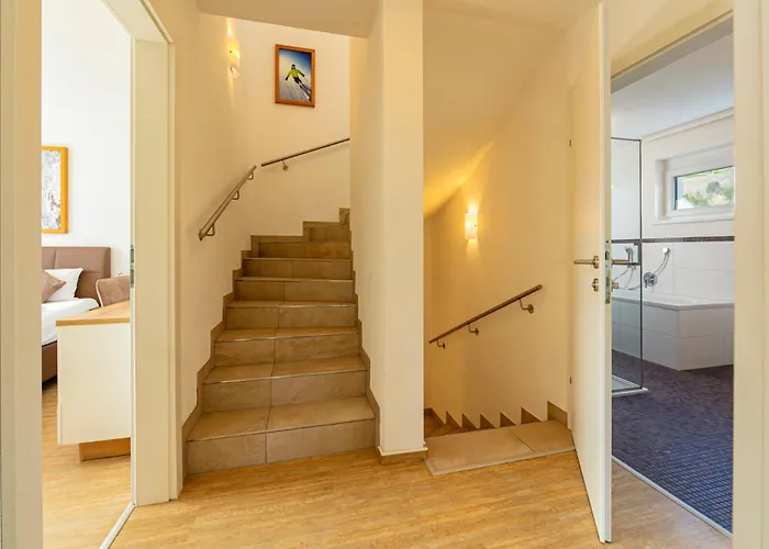 H21 - Modernes 145qm, 4sz, Wellnessbereich Mit Sauna Und Dachterrasse Mit Panoramablick, Kuehlen Und Heizen Mit Geothermie Feriehus