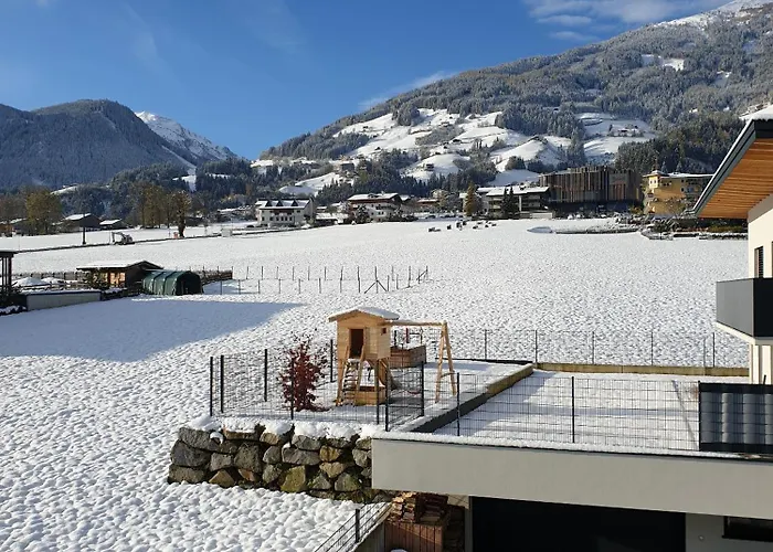 H21 - Modernes 145qm, 4sz, Wellnessbereich Mit Sauna Und Dachterrasse Mit Panoramablick, Kuehlen Und Heizen Mit Geothermie Casa vacanze