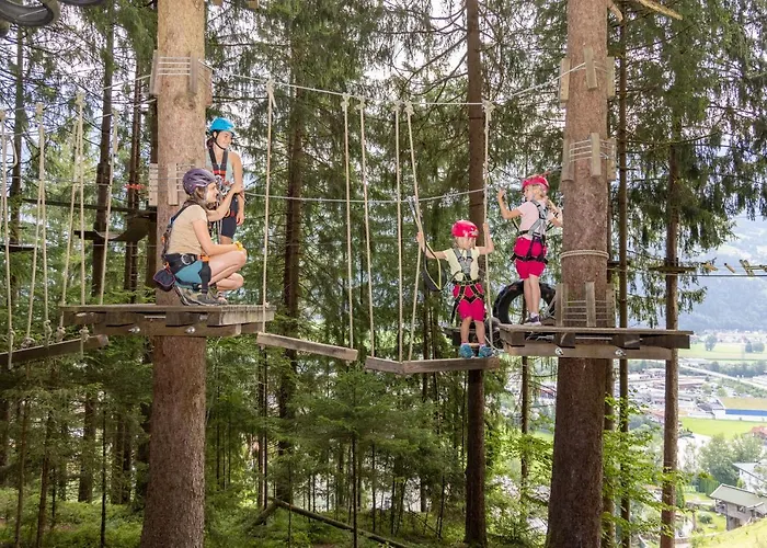 H21 - Modernes 145qm, 4sz, Wellnessbereich Mit Sauna Und Dachterrasse Mit Panoramablick, Kuehlen Und Heizen Mit Geothermie פוגן