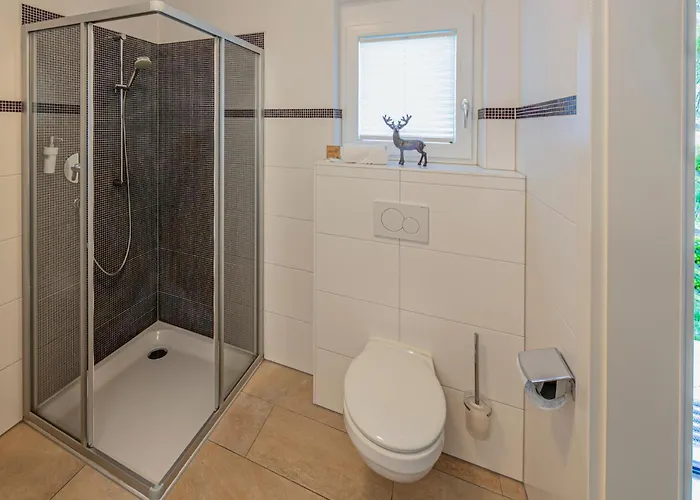 בית נופש H21 - Modernes 145qm, 4sz, Wellnessbereich Mit Sauna Und Dachterrasse Mit Panoramablick, Kuehlen Und Heizen Mit Geothermie פוגן