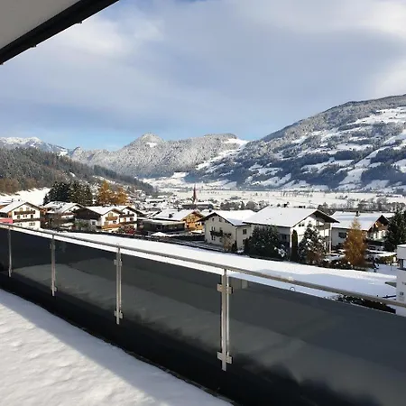 Сasa de vacaciones H21 - Modernes 145qm, 4sz, Wellnessbereich Mit Sauna Und Dachterrasse Mit Panoramablick, Kuehlen Und Heizen Mit Geothermie Fügen
